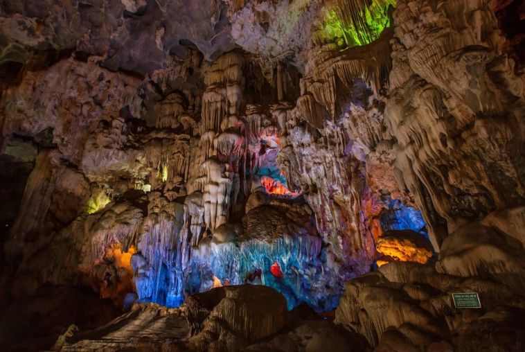 Halong-Bay-Sung-Sot-Cave